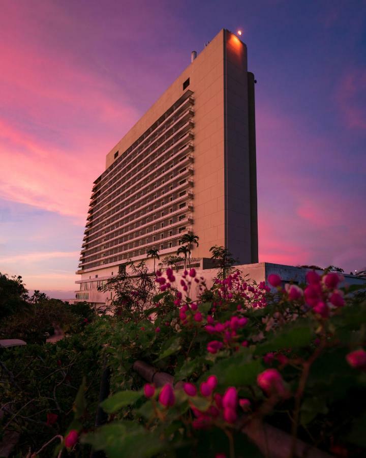 Pacific Star Resort & Spa Tamuning Exterior foto